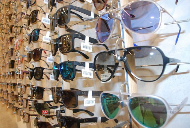 Зашто треба куповати наочаре у оптичарским радњама